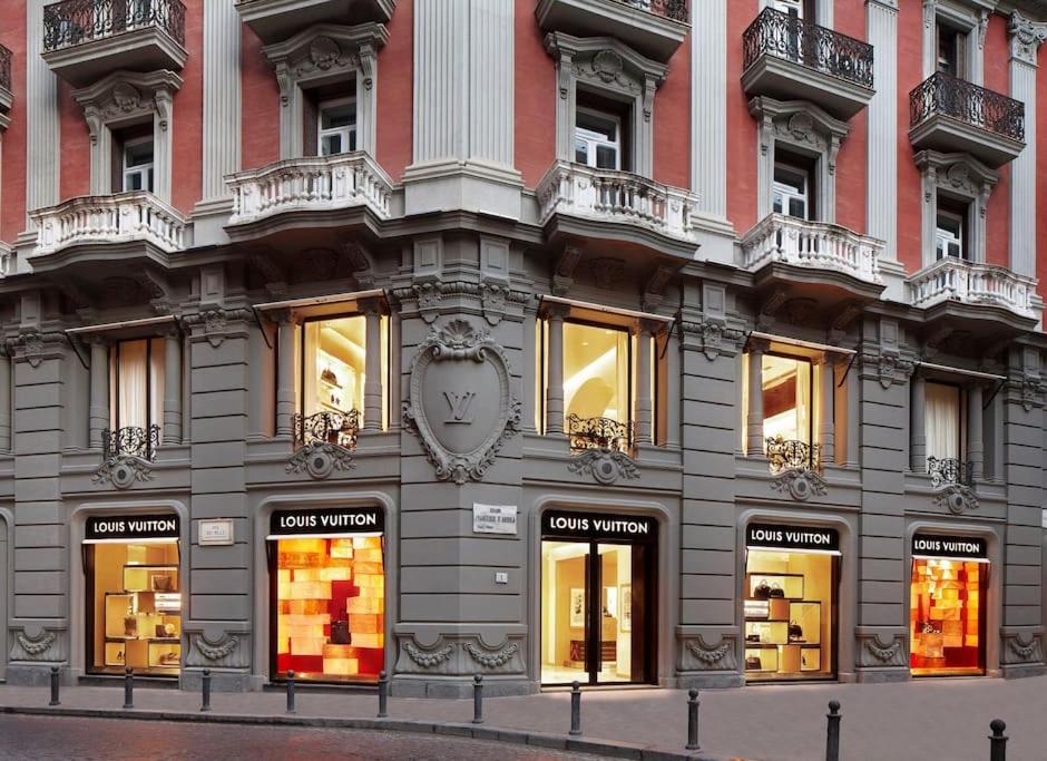 شقة Casa Via Toledo. Centralissima E Vicina Al Porto نابولي المظهر الخارجي الصورة